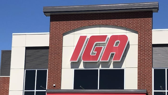 La devanture de l'épicerie IGA, à Paspébiac.