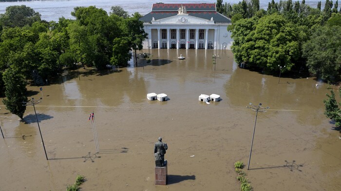 Un bâtiment patrimonial ukrainien inondé.
