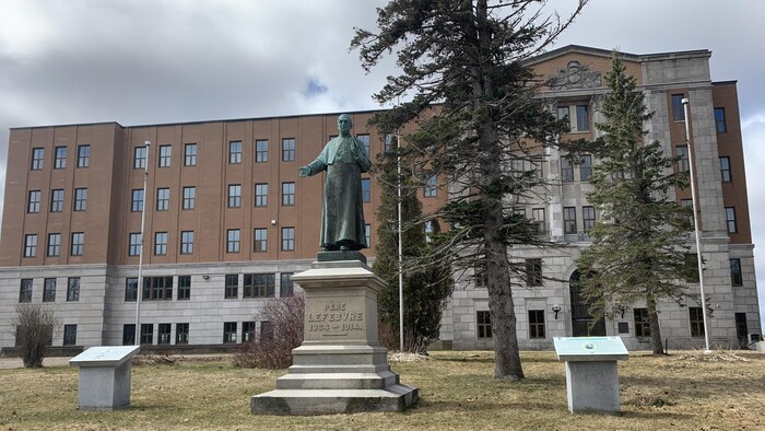 Le bâtiment principal de l'Institut de Memramcook.
