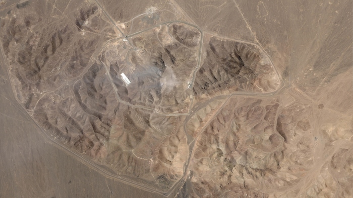 Une image satellite montre le site d'enrichissement nucléaire souterrain à Fordo après une frappe aérienne américaine sur cette installation.