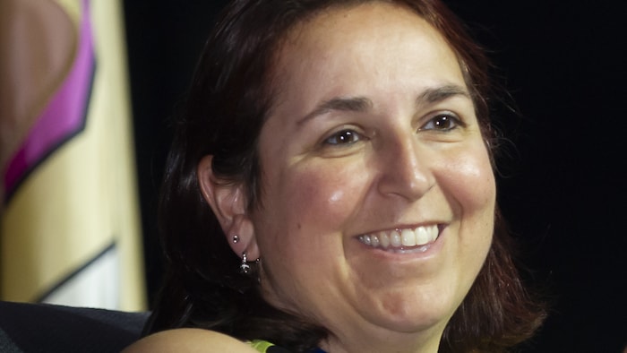 Isabelle Ducharme, photographiée toute souriante.