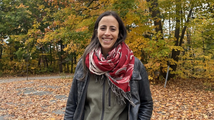 Isabelle Laforest-Lapointe sourit à la caméra.
