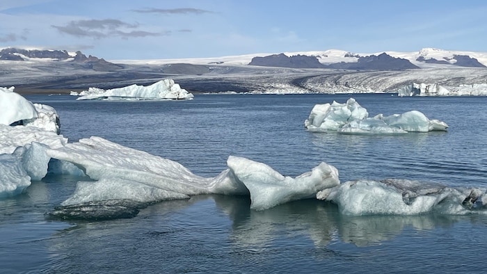 Des icebergs sur le lagon glaciaire Jökulsarlon.
