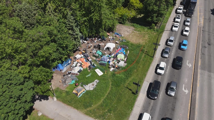Le campement de personnes itinérantes