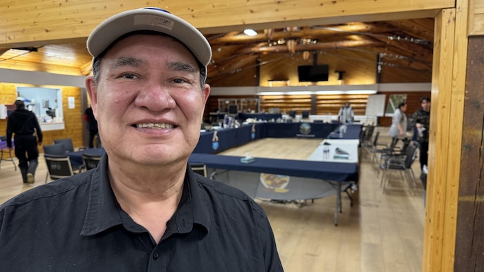 Le chef de la Première Nation Łutsël K'é Dene, James Marlowe.