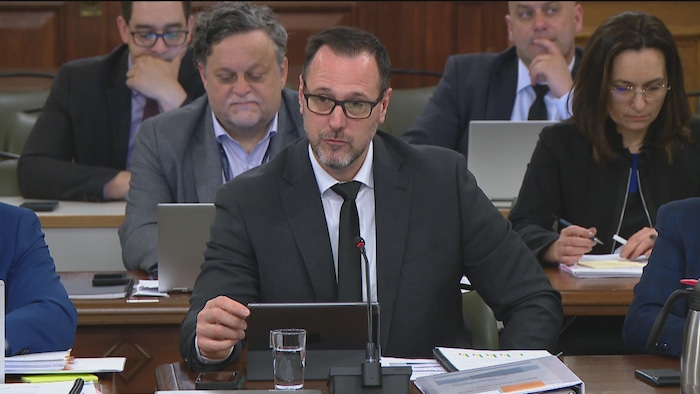 Le ministre Jean-François Roberge lors de l'étude des crédits.