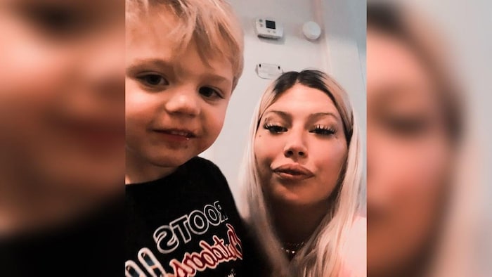 Jessica Pauli avec un garçon.