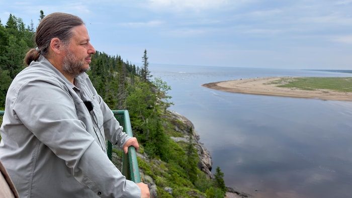 Jocelyn Leblanc au belvédère de Rivière-Pentecôte, à Port-Cartier.