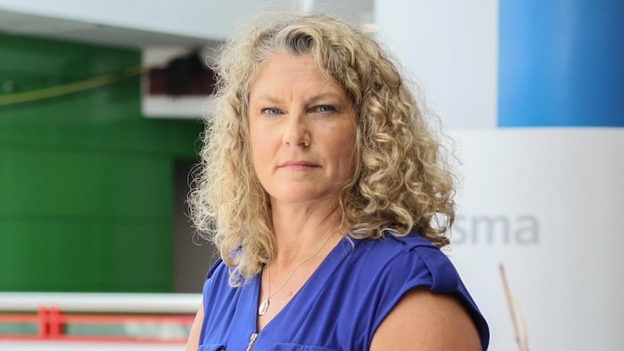 Portrait de Mme Cook.
