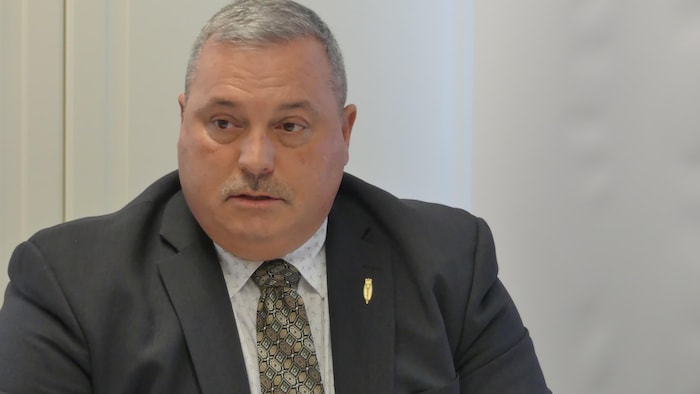 Joedy Wall, ministre des Soutiens sociaux et du Bien-être.