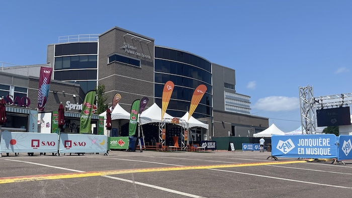 Le Palais de Sports à Jonquière.