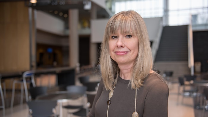 Julie Carrier, présidente de l’Association des doyens et doyennes des études supérieures au Québec (ADESAQ).