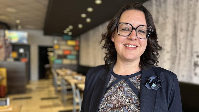 Julie Dufour.