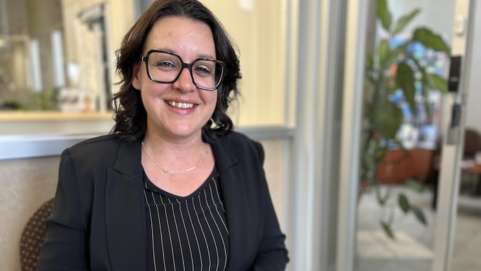 Julie Dufour fait la pose.