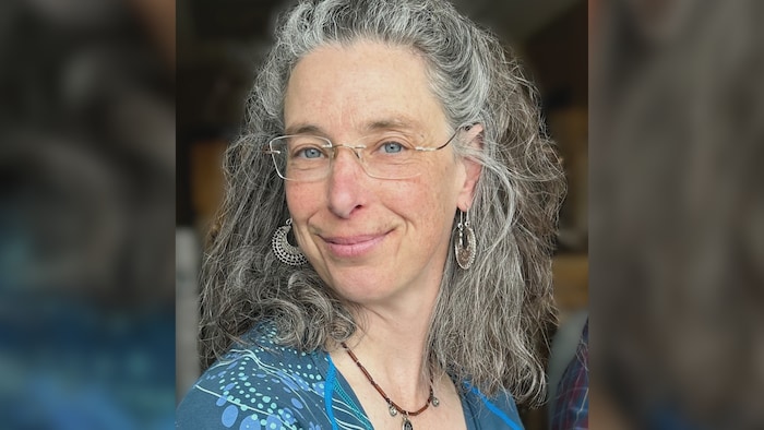 Julie Marcoux.