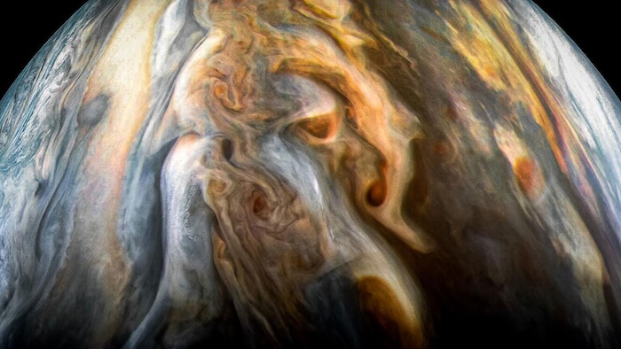 La région équatoriale sud de Jupiter telle que captée par Juno en septembre 2017. 
