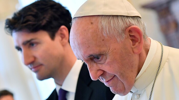 Le pape François le premier ministre Justin Trudeau lors d'une audience privée au Vatican, le 29 mai 2017OF THE DAY - RC142F9DC3E0