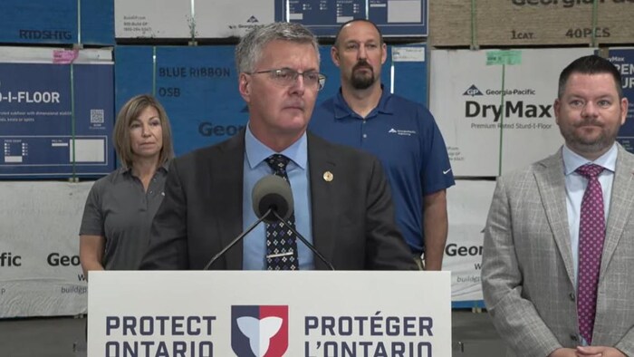Kevin Holland, ministre associé des Forêts et des Produits forestiers, faisait partie des membres du gouvernement qui ont annoncé le financement.