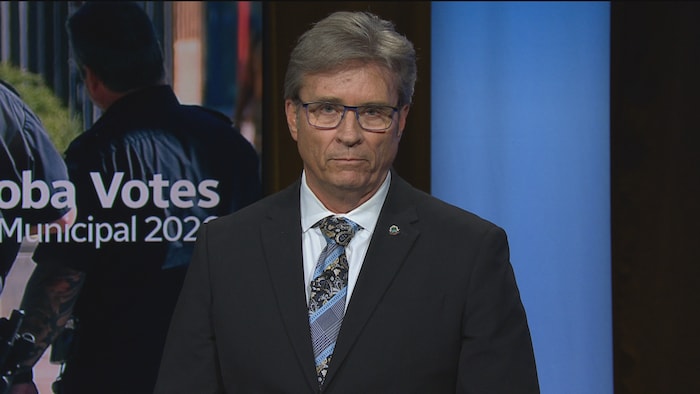 Kevin Klein sur un plateau télé. Le 21 octobre 2026. 