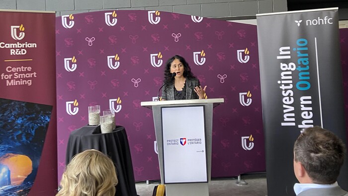 Mme Madiha Khan livre son discours