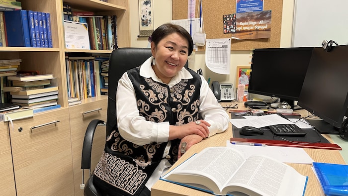 Meiramgul Kussainova, professeure de langue kazakhe et turcique et d’histoire du Kazakhstan, à l’Université Nazarbaïev. 