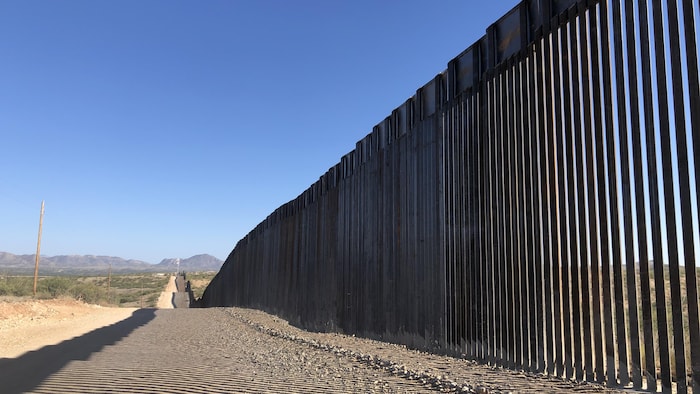 Une partie de la clôture qui sépare les États-Unis du Mexique. 