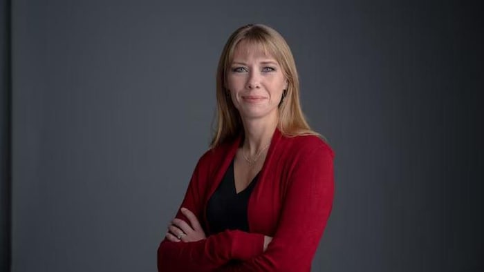 La docteure Lisa Harman pose pour la photo.