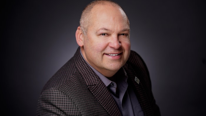 une photo portrait du conseiller municipal du quartier 6, René Lapierre,