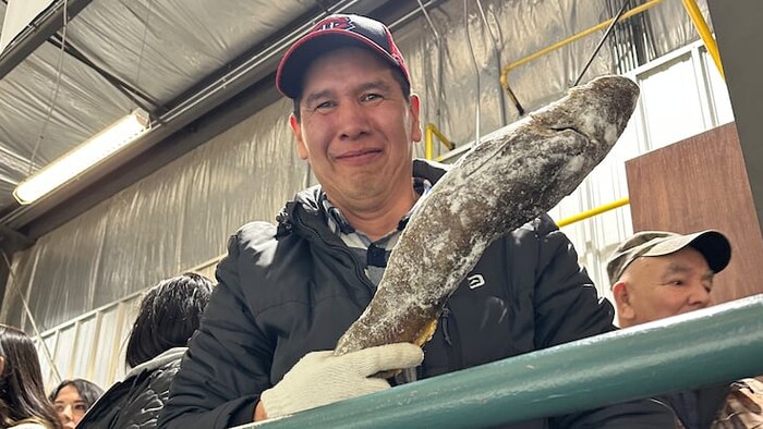 Marvin Sanderson lors d'une partie des Ice Wolves à Lac La Ronge.