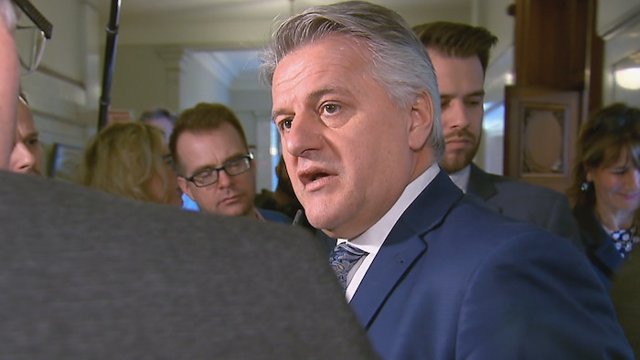Senator Lessard Le ministre Lessard minimise la mobilisation contre le SRB | Radio-Canada
