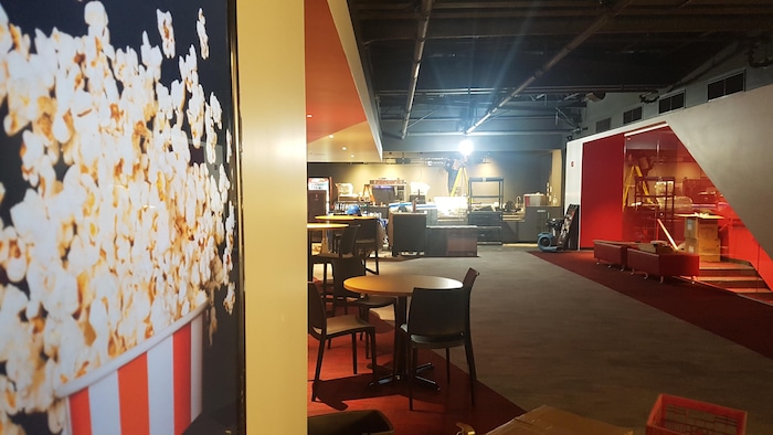 L'intérieur du nouveau cinéma Le Clap.