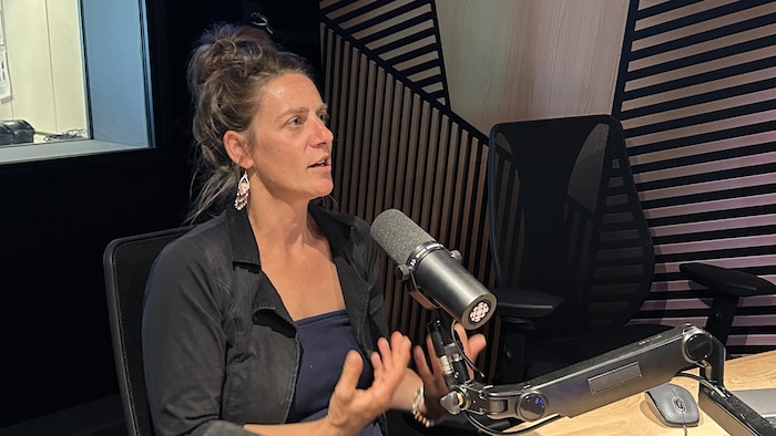 Léa Lehmann est au micro de Catherine Doucet.