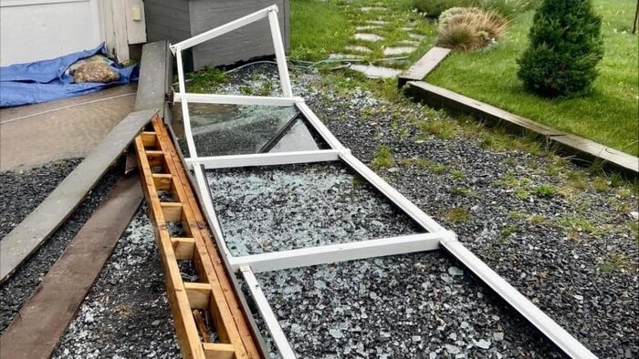 La tempête Lee a causé des dommages dans une résidence de Mahone Bay, en Nouvelle-Écosse.