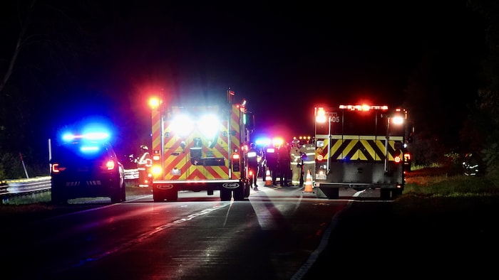 Des ambulances et des premiers répondants.