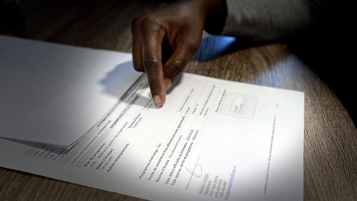 Un document identifié au nom de l'UQAC.