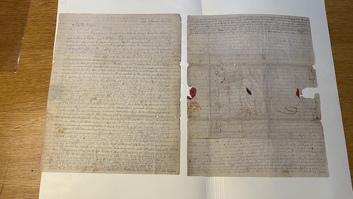 Les deux pages d'une lettre de 1841. 