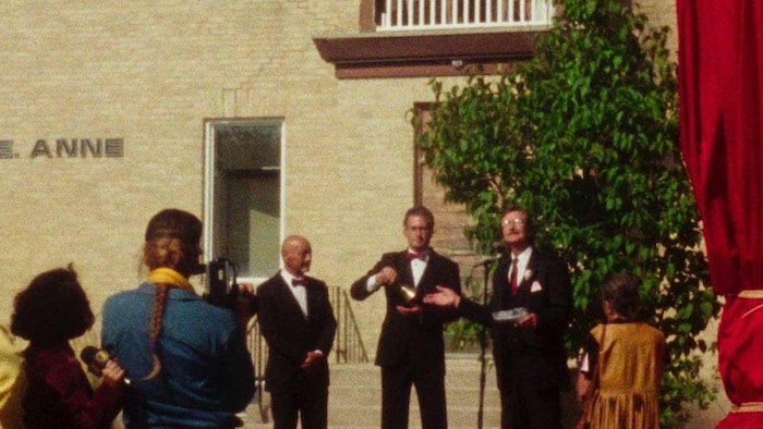 Une representation  du film.