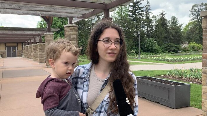 Lilia Ozhynska avec son fils Yaroslav.