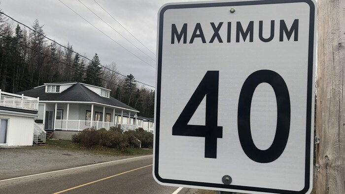 Une limite de vitesse de 40km/h dans la majorité des rues