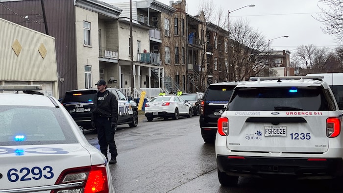 Des ambulanciers et des policiers ont été dépêchés sur les lieux.