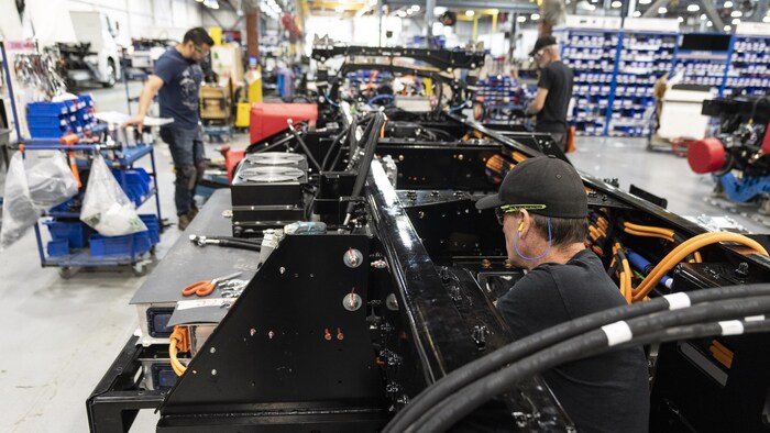 L'intérieur de l'usine de Lion à Saint-Jérôme.