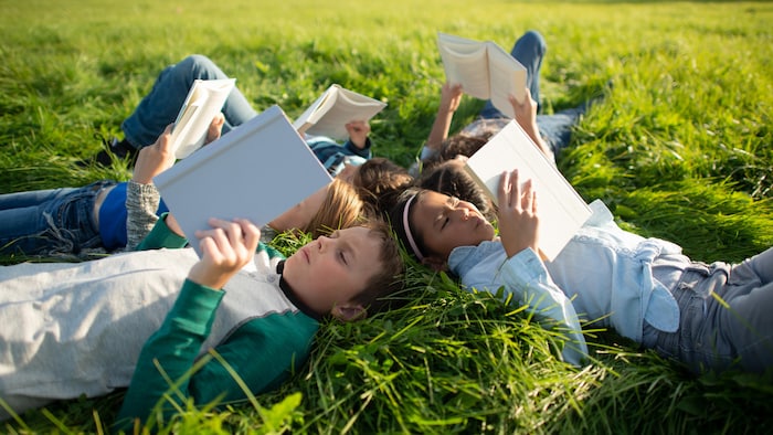 Dix livres captivants pour donner envie de lire aux enfants | Radio-Canada