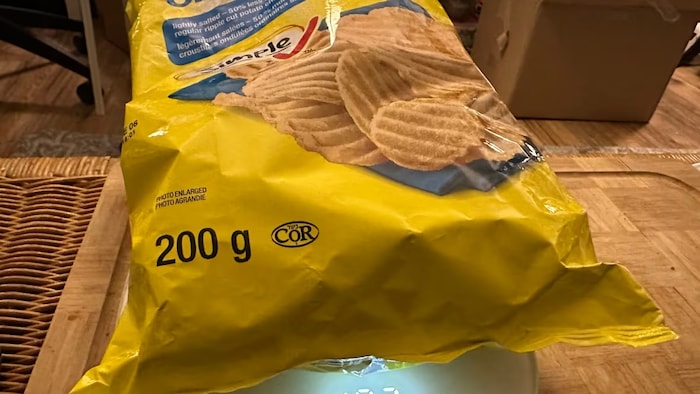 Shoppers discover boxes of Cheerios, bags of Loblaws chips that