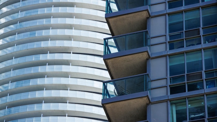 Des tours d’appartements et de condos à Toronto