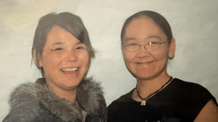 Louisa Sakiagak et Alasie Tukkiapik.