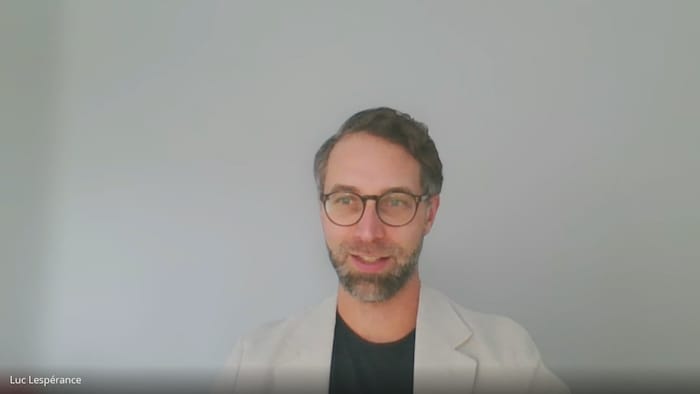 Luc Lespérance en rencontre virtuelle.
