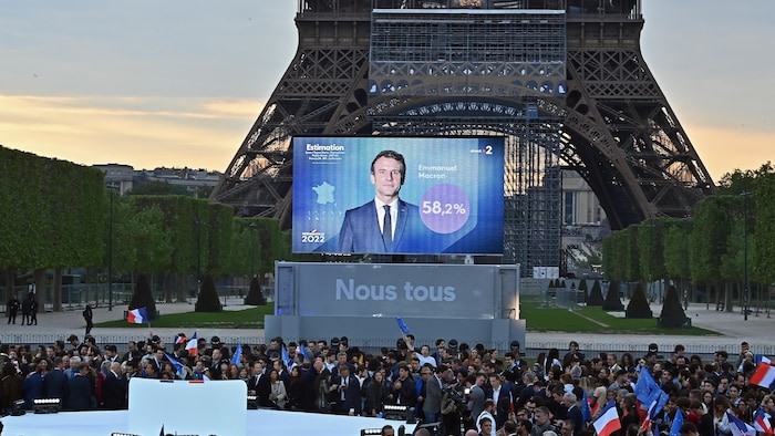 马克龙以 58.5% 的得票率获选连任法国总统。