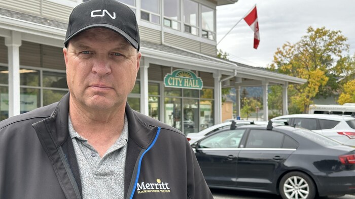 Michael Goetz in front of city hall.