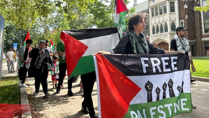 Des manifestants pour la Palestine à l'Université de Windsor en 2024.