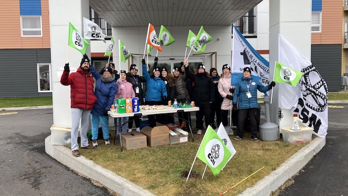 Des membres du syndicat, tout sourire